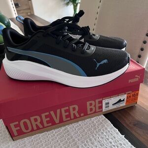 Puma Black and Blue Athletic Shoes